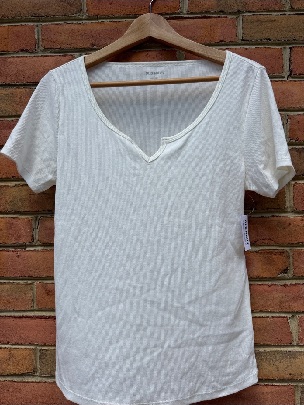Old Navy White Notch-Neck Short Sleeve Tee